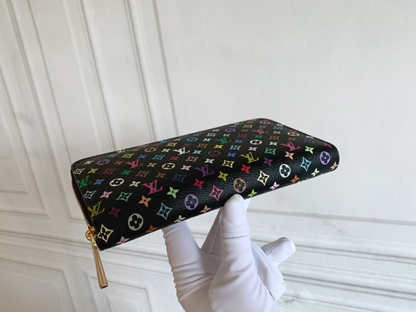 LVコピーウォレット背面デザイン